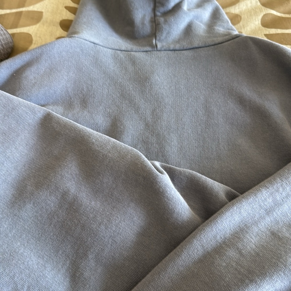 Sweatshirt - Picture 4 of 6